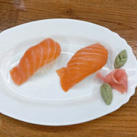 Sushi de salmón