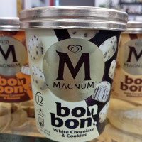 BOMBOM white chocolate & cookies